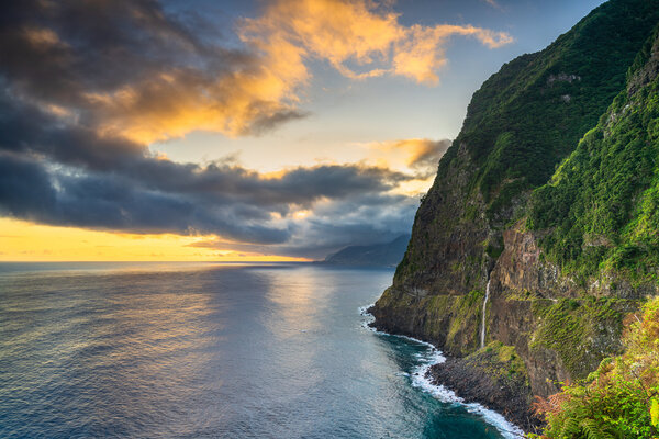 Мадейра, Португалия, океан, море, вода, природа, гора, скала, облака, туча, облако, тучи, небо